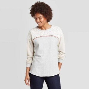 NWOT | Knox Rose |Long Sleeve Lace Crew neck